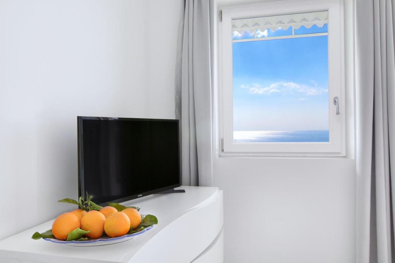 Amore Rentals - Villa Anna Positano Bagian luar foto