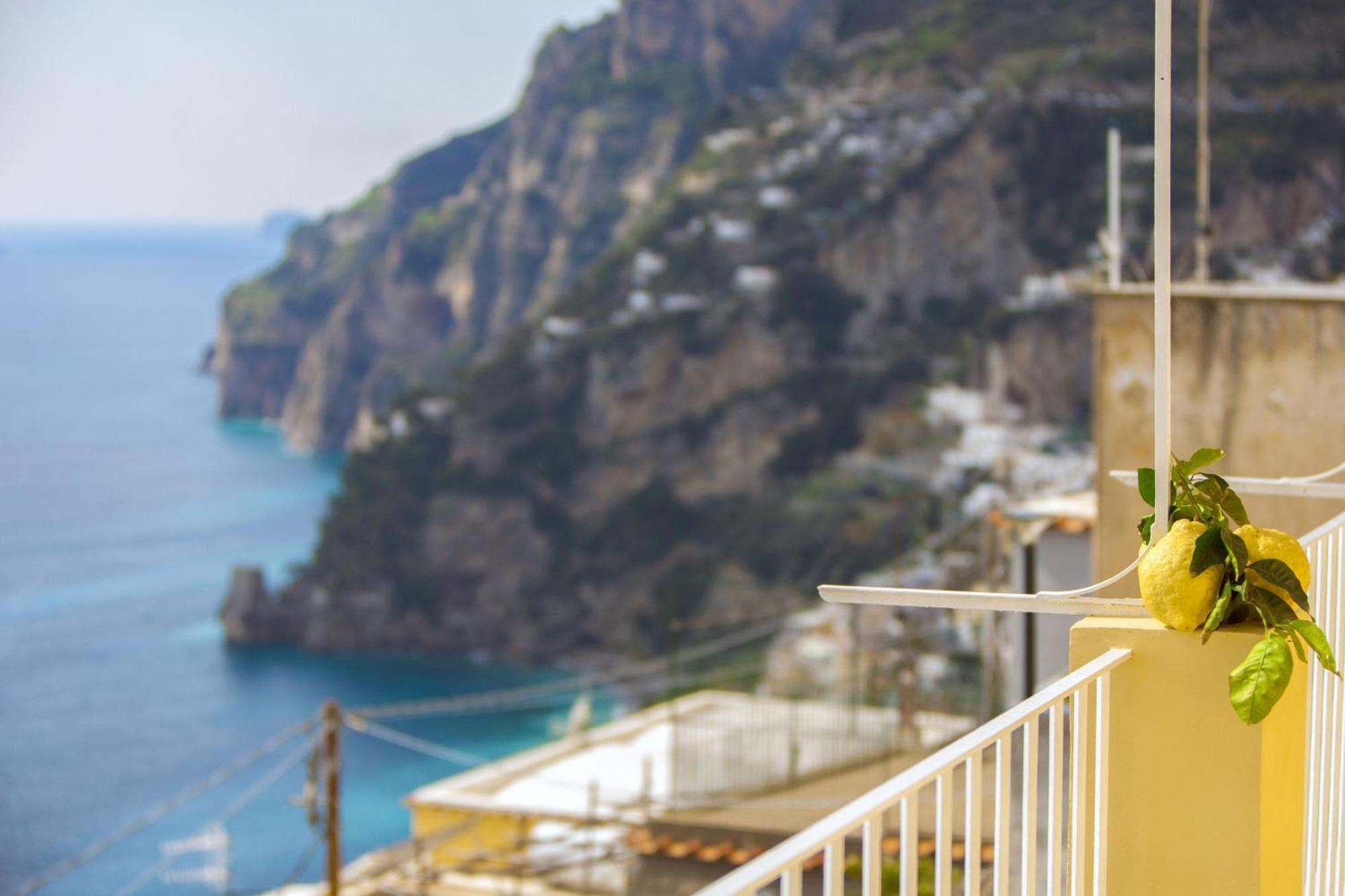 Amore Rentals - Villa Anna Positano Bagian luar foto